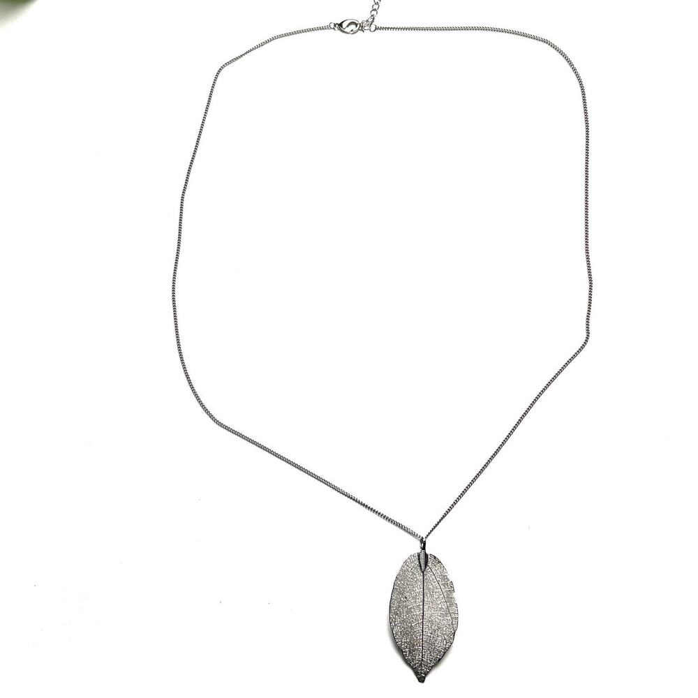 Leaf Print Silvertone Light Weight Necklace Fashion Statement Accessory